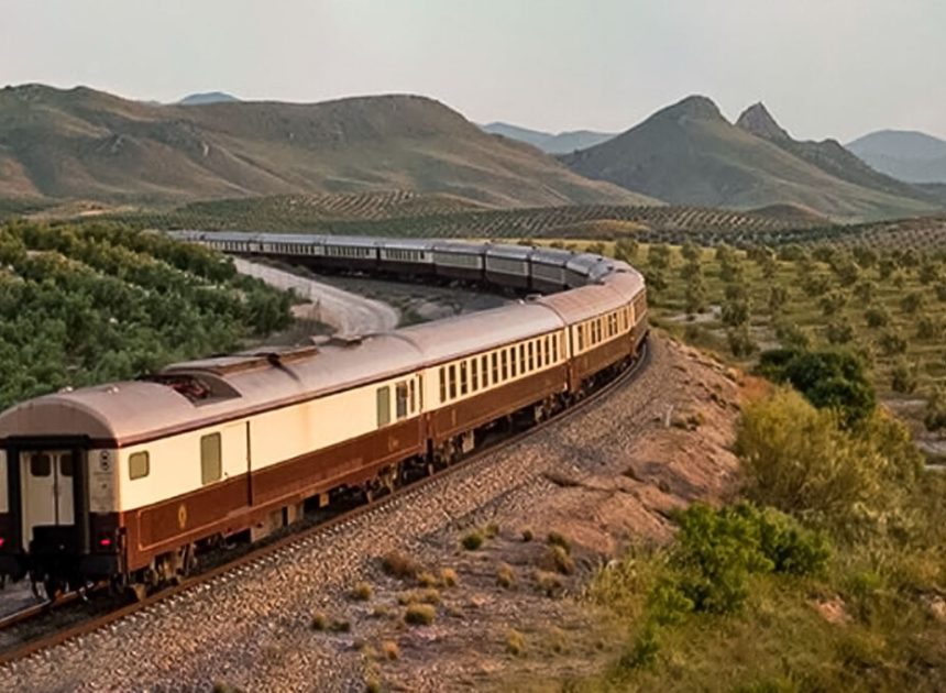 Renfe se ha subido al tren del lujo con una propuesta renovada al estilo Orient Express: el Al-Ándalus