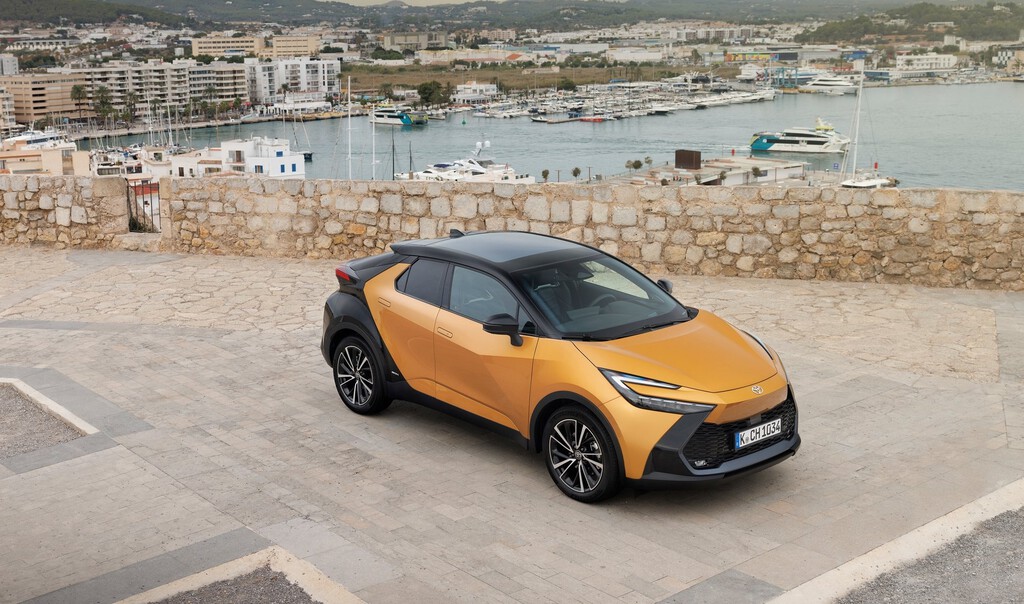 “No impulsaremos los coches eléctricos donde no hay demanda”: Toyota tiene claro que España sigue siendo país de híbridos
